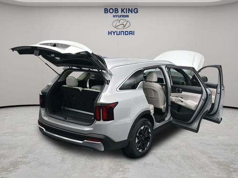 New 2026 Kia Sorento S AWD/4WD image 17