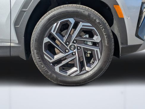 Certified 2025 Hyundai Tucson Limited image 11