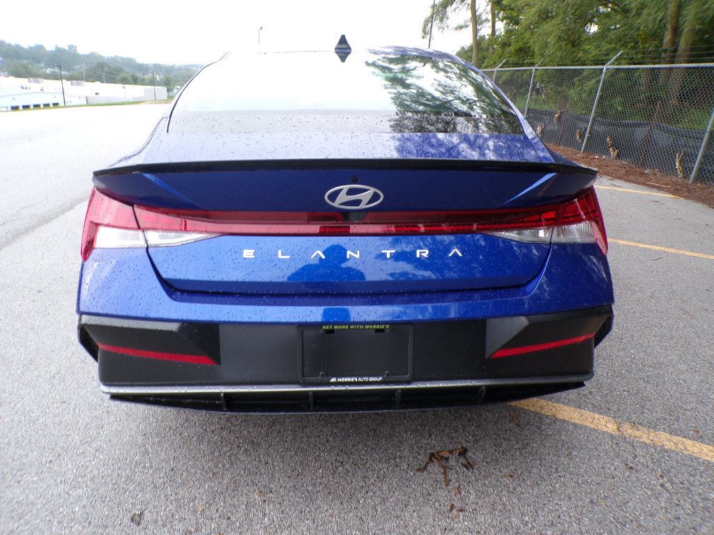 Certified 2026 Hyundai Elantra SEL Sport Premium FWD image 5