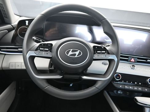 New 2026 Hyundai Elantra Limited image 22
