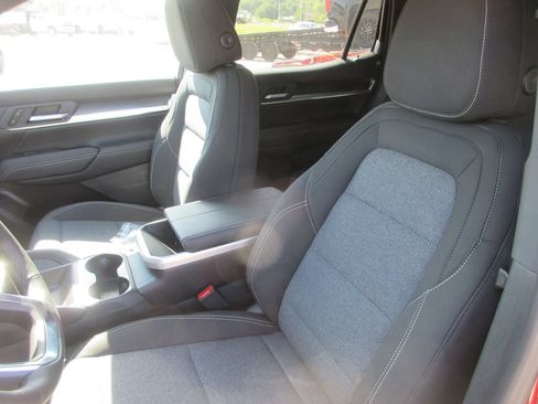 New 2027 GMC Terrain Elevation FWD image 11