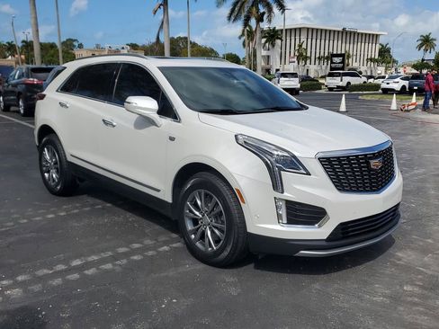 Used 2023 Cadillac XT5 Premium Luxury w/ Technology Package image 6