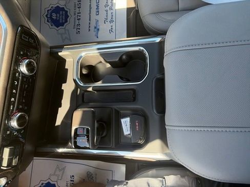 New 2026 GMC Sierra 1500 SLT w/ SLT Premium Plus Package AWD/4WD image 21