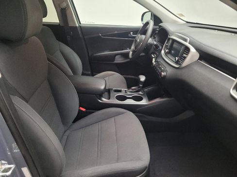Used 2020 Kia Sorento LX FWD image 21