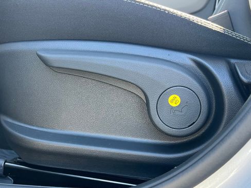 New 2026 Hyundai Venue SEL image 24