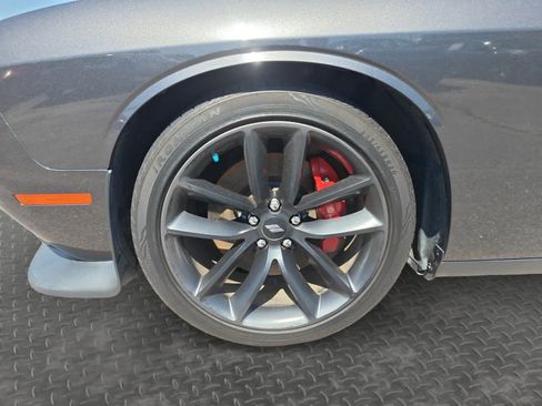 Used 2022 Dodge Challenger GT w/ Plus Package RWD image 9