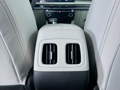 New 2026 Hyundai Tucson SEL image 17