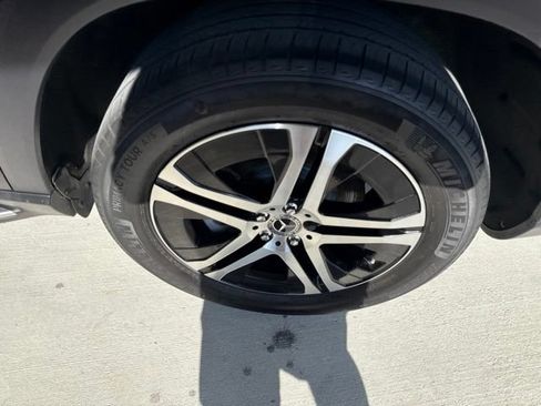 Used 2022 Mercedes-Benz GLS 450 4MATIC image 20