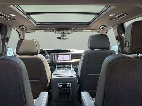 Used 2021 GMC Yukon Denali w/ Advanced Technology Package image 40