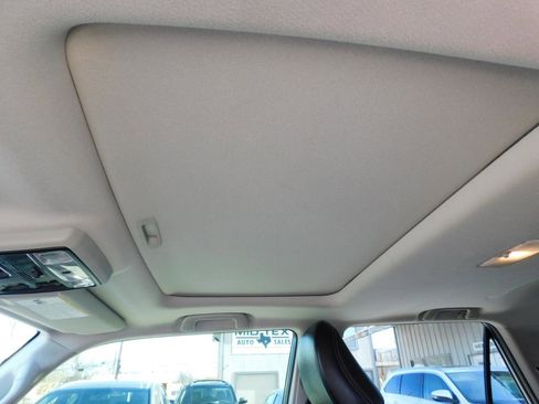 Used 2016 Toyota 4Runner Limited image 21