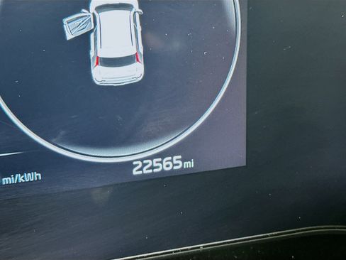 Used 2023 Kia Niro Wave image 19