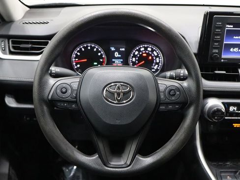 Used 2022 Toyota RAV4 XLE image 23