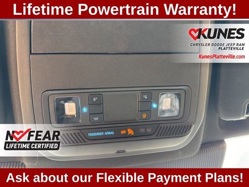 Used 2025 Ford Explorer ST-Line w/ ST-Line Street Pack AWD/4WD image 19