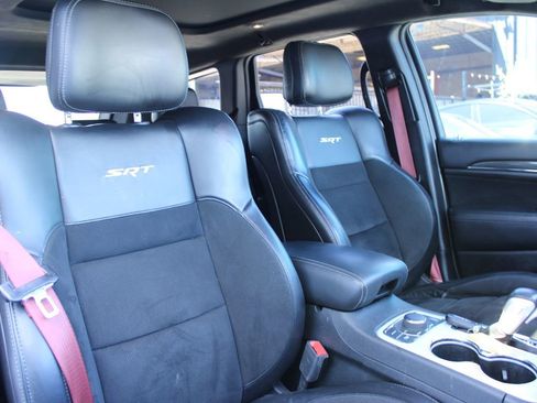 Used 2021 Jeep Grand Cherokee SRT image 15
