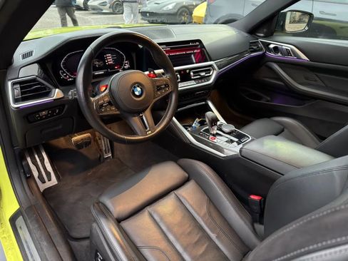 Used 2021 BMW M4 Competition w/ Executive Package RWD image 9
