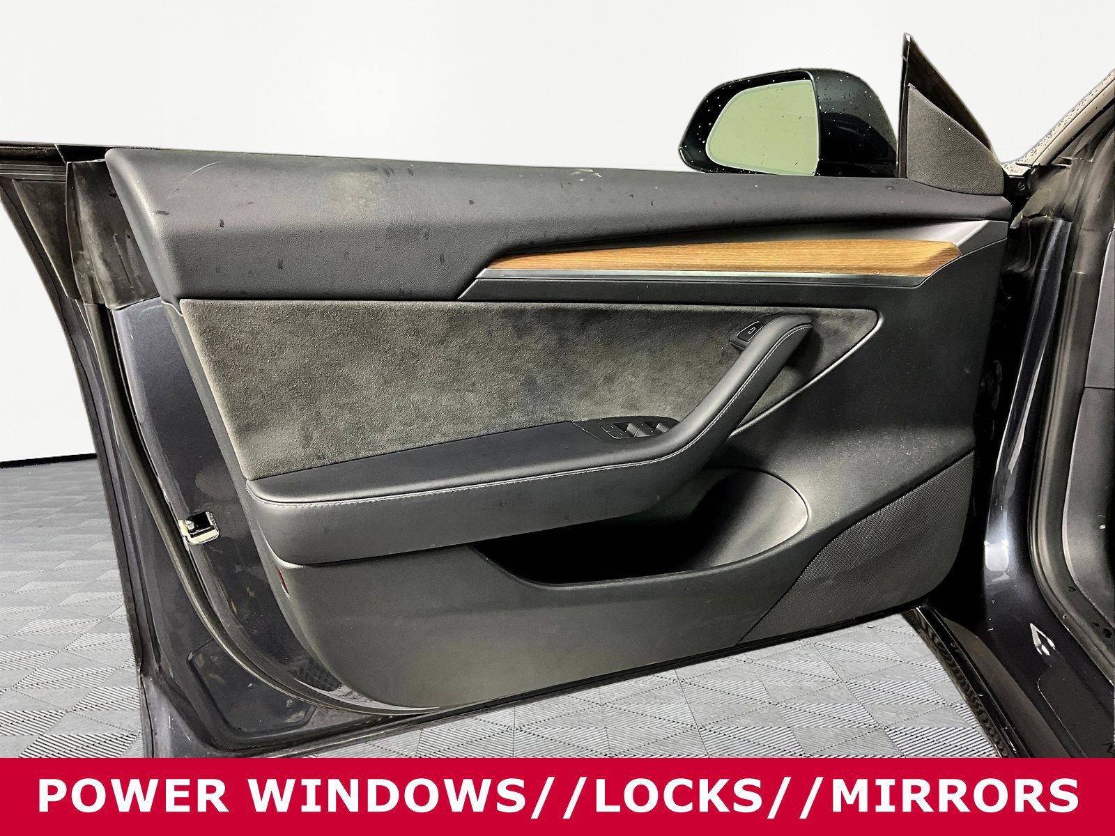 Used 2023 Tesla Model 3 Performance AWD/4WD image 18