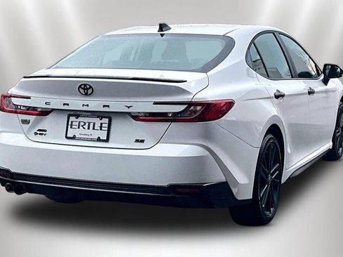 Used 2026 Toyota Camry SE w/ Multimedia Upgrade Package image 5