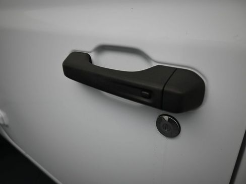 Used 2022 Jeep Wrangler Unlimited Sahara image 31