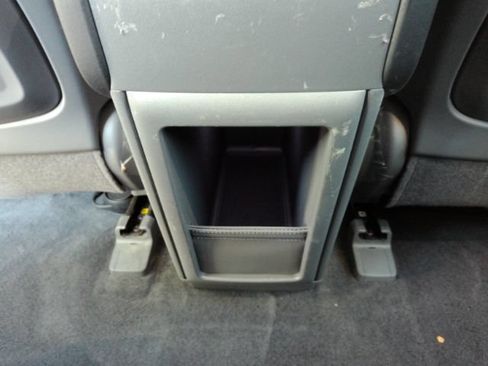 Used 2024 Kia EV9 Light Long Range RWD image 30