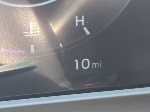 Used 2025 Kia Seltos SX w/ SX Sunroof Package image 30