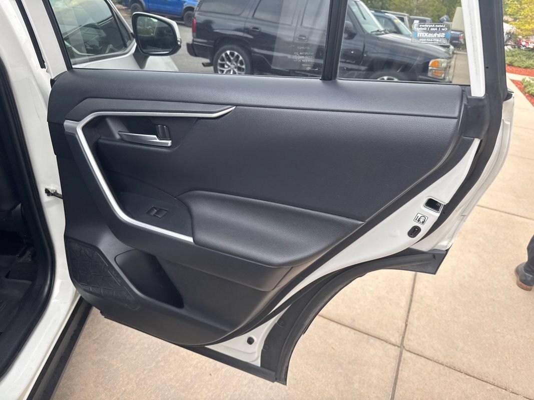 Used 2019 Toyota RAV4 XLE Premium w/ Advanced Technology Package AWD/4WD image 18