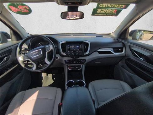 Used 2024 GMC Terrain SLT FWD image 15
