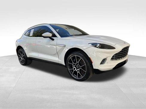Used 2021 Aston Martin DBX AWD/4WD image 2