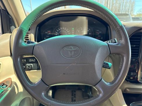 Used 2000 Toyota Land Cruiser image 19