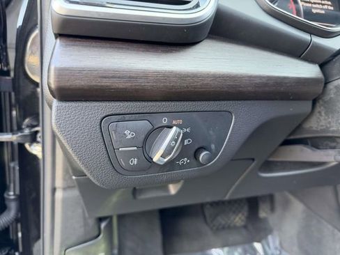 Used 2023 Audi Q5 2.0T Premium w/ Convenience Package image 22