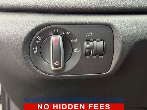 Used 2017 Audi Q3 2.0T Premium image 33