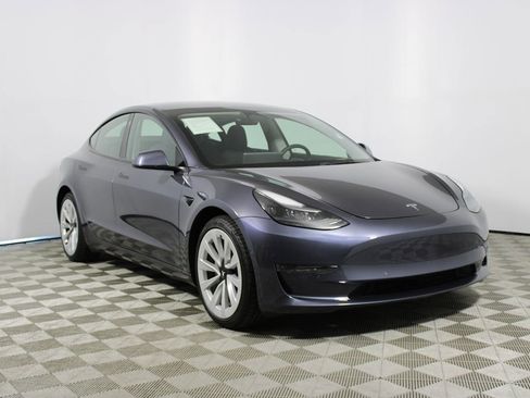 Used 2022 Tesla Model 3 image 24