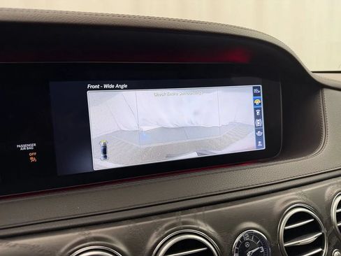 Used 2018 Mercedes-Benz S 560 4MATIC Sedan image 31