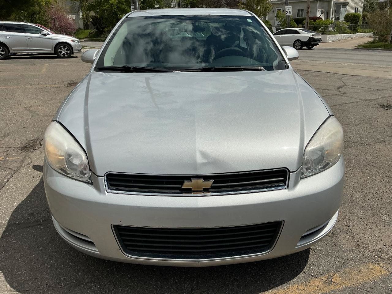 Used 2009 Chevrolet Impala LT FWD image 8