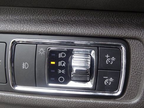 Certified 2021 Lincoln Corsair Reserve w/ Equipment Group 201A image 24