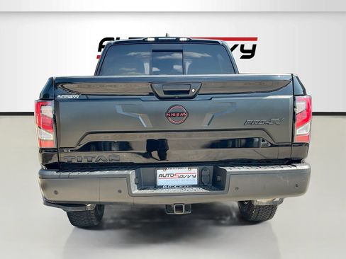Used 2023 Nissan Titan PRO-4X w/ Pro-4x Convenience Package AWD/4WD image 6