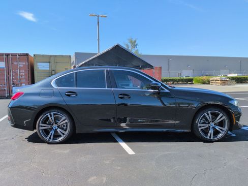 Certified 2024 BMW 330i Sedan w/ Convenience Package image 11