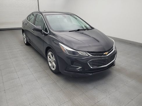 Used 2017 Chevrolet Cruze Premier FWD image 13