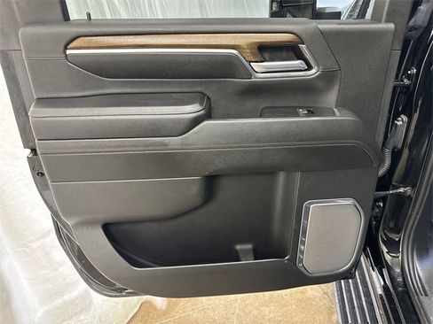 Used 2024 Chevrolet Silverado 2500 High Country w/ High Country Premium Package image 26