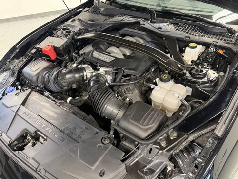 Used 2025 Ford Mustang GT Premium RWD image 30