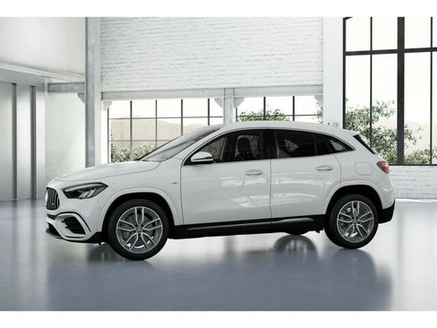 New 2025 Mercedes-Benz GLA 35 AMG 4MATIC image 37