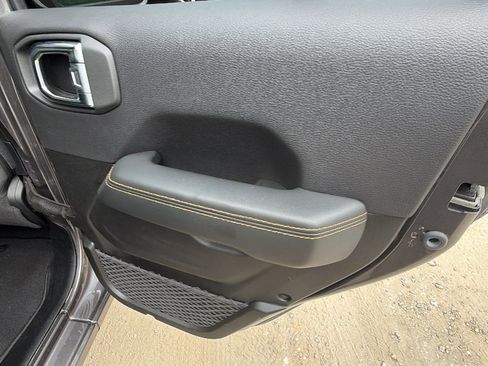 Used 2025 Jeep Wrangler Sahara w/ Safety Group AWD/4WD image 20