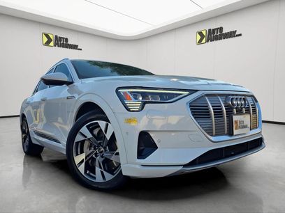 Used 2022 Audi e-tron Premium Plus w/ Premium Plus Package