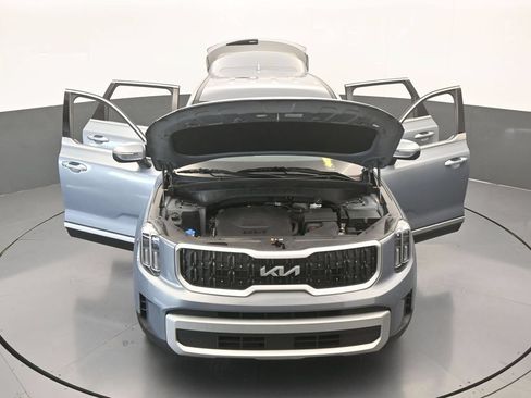 Used 2024 Kia Telluride LX FWD image 61