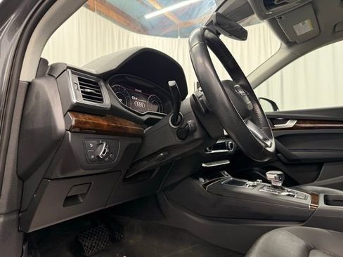Used 2018 Audi Q5 2.0T Premium image 17