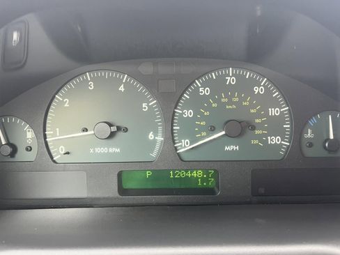 Used 2002 Land Rover Range Rover HSE AWD/4WD image 16