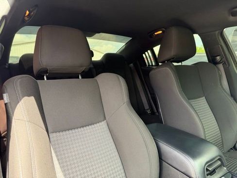 Used 2022 Dodge Charger R/T w/ Blacktop Package RWD image 7