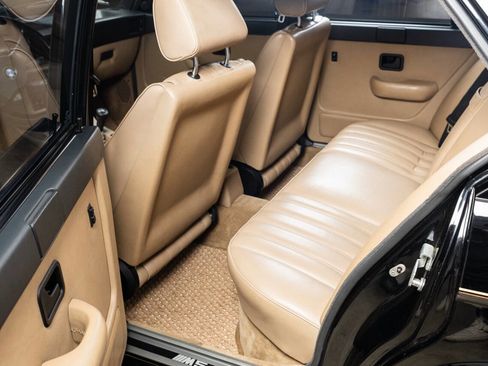 Used 1988 BMW M5 image 67