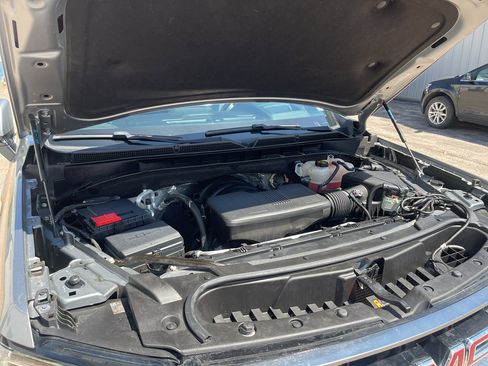 Used 2023 GMC Yukon AT4 image 7