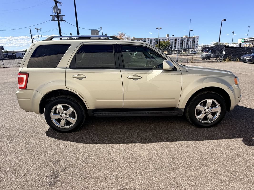 Used 2011 Ford Escape Limited w/ 302A Rapid Spec Order Code AWD/4WD image 4