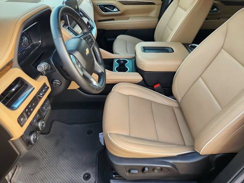 Certified 2024 Chevrolet Suburban Premier w/ Premium Package RWD image 13